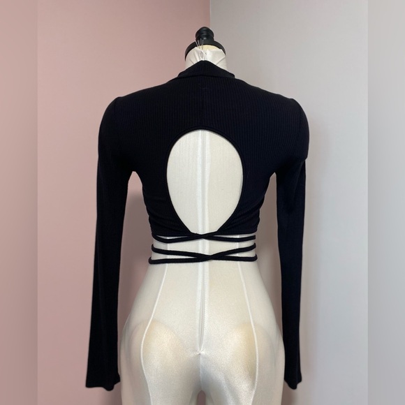 SANS SOUCI cropped backless ribbed top - Picture 5 of 6